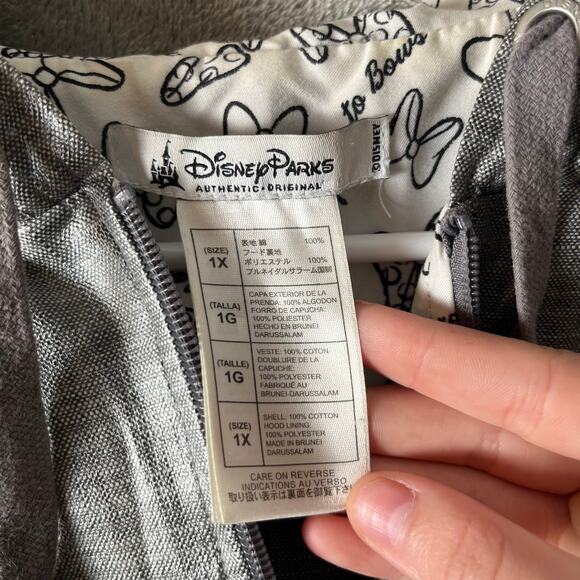 Disney Parks Rain Jacket Women's 1X Minnie Mouse Say Yes to Bows Full Zip Hooded - Picture 4 of 7